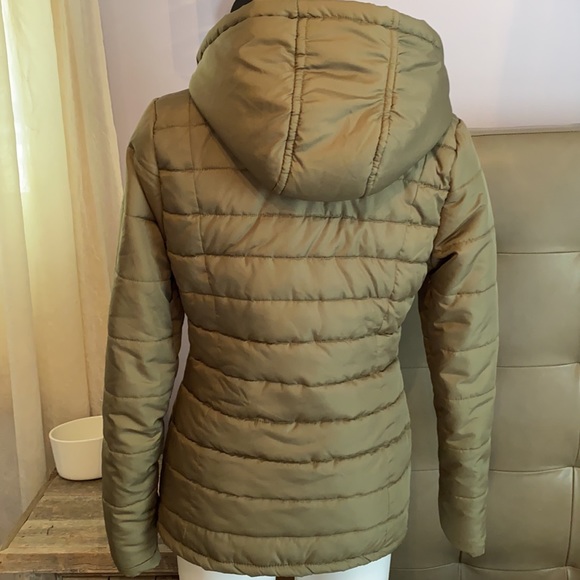 Rampage size M puffer - Picture 5 of 7